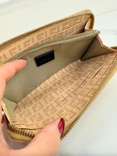 FENDI ZUCCHINO ZIP AROUND WALLET IN BEIGE