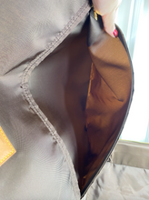 LOUIS VUITTON PEGASE 70 ROLLING LUGGAGE