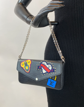 LOUIS VUITTON POCHETTE FELICIE EPI "LV STORIES" LIMITED EDITION