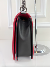 CHANEL QUILTED LARGE BOY FLAP CALFSKIN (BICOLOR BLACK & RED)