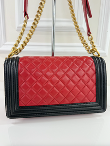 CHANEL QUILTED MEDIUM BOY FLAP LAMBSKIN (BICOLOR BLACK & RED)