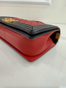 CHANEL QUILTED MEDIUM BOY FLAP LAMBSKIN (BICOLOR BLACK & RED)