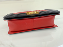CHANEL QUILTED MEDIUM BOY FLAP LAMBSKIN (BICOLOR BLACK & RED)