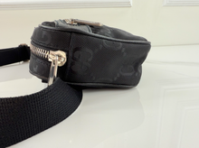 GUCCI NYLON "OFF THE GRID" BELT BAG (BLACK)