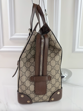 GUCCI GG SUPREME BOXY TRUNK TOTE (MEDIUM)