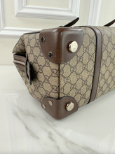 GUCCI GG SUPREME BOXY TRUNK TOTE (MEDIUM)