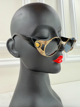 VERSACE SUNGLASSES VINTAGE GIANNI MEDUSA S65