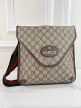 GUCCI NEO VINTAGE ENVELOPE MESSENGER