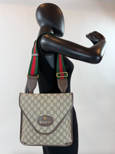 GUCCI NEO VINTAGE ENVELOPE MESSENGER