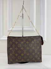 LOUIS VUITTON TOILETRY POUCH 26 + CHAIN
