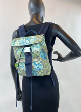 GUCCI GG BLOOMS BUCKLE BACKPACK