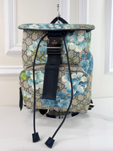 GUCCI GG BLOOMS BUCKLE BACKPACK