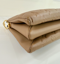 LOUIS VUITTON COUSSIN BAG PM LAMBSKIN TAUPE
