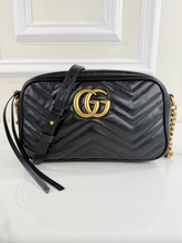 GUCCI MARMONT GG SMALL CHAIN CROSSBODY