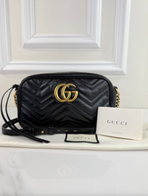 GUCCI MARMONT GG SMALL CHAIN CROSSBODY
