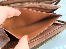 LOUIS VUITTON WALLET ZIPPY ROSES LIMITED EDITION