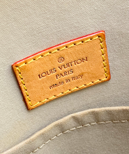 LOUIS VUITTON MIRROR SAC PLAT IN GOLD COLLECTORS ITEM