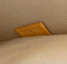 LOUIS VUITTON MIRROR SAC PLAT IN GOLD COLLECTORS ITEM