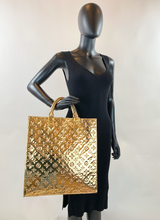 LOUIS VUITTON MIRROR SAC PLAT IN GOLD COLLECTORS ITEM