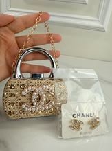 CC PURSE ORNAMENT + EARRINGS (GOLD)