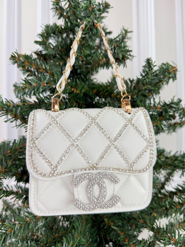 CC FLAP PURSE ORNAMENT XL + EARRINGS (WHITE)