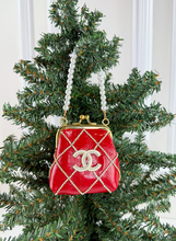 CC CLASP PURSE ORNAMENT XL + EARRINGS (RED)