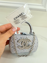 CC PURSE ORNAMENT + EARRINGS (SILVER)