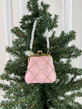 CC CLASP PURSE ORNAMENT XL + EARRINGS (PINK).