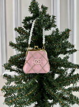 CC CLASP PURSE ORNAMENT XL + EARRINGS (PINK).