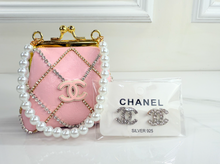CC CLASP PURSE ORNAMENT XL + EARRINGS (PINK).