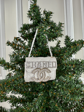 CC SNAP PURSE ORNAMENT + EARRINGS (WHITE)