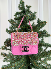 CC FLAP PURSE ORNAMENT XL + EARRINGS (PINK)