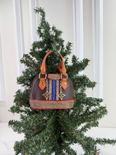 LV PURSE ORNAMENT XL ALMA