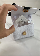 CC FLAP PURSE ORNAMENT XL + EARRINGS (WHITE)