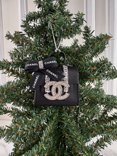 CC PURSE ORNAMENT (BLACK)