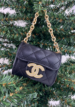 CC SNAP PURSE ORNAMENT + EARRINGS (BLACK)