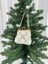 CC CLASP PURSE ORNAMENT XL + EARRINGS (WHITE)