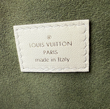 LOUIS VUITTON COUSSIN BAG PM LAMBSKIN CREAM