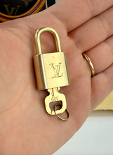 LOUIS VUITTON ALMA BB WORLD TOUR LIMITED EDITION