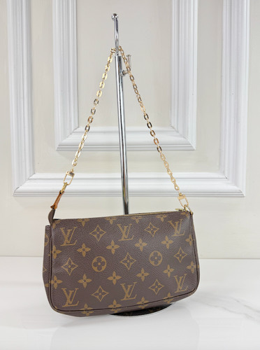 LOUIS VUITTON POCHETTE ACCESSOIRES