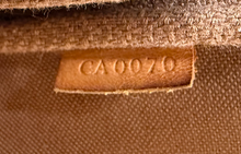 LOUIS VUITTON POCHETTE ACCESSOIRES