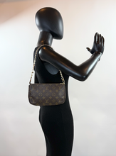 LOUIS VUITTON POCHETTE ACCESSOIRES