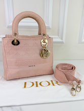 DIOR LADY CANNAGE D-LITE PINK EMBROIDERED BAG