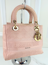 DIOR LADY CANNAGE D-LITE PINK EMBROIDERED BAG