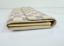 LOUIS VUITTON WALLET SARAH AZUR WOC