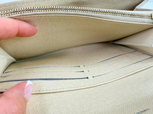 LOUIS VUITTON WALLET SARAH AZUR WOC