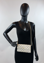 LOUIS VUITTON WALLET SARAH AZUR WOC