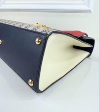 GUCCI PADLOCK TOP HANDLE GG SUPREME MEDIUM