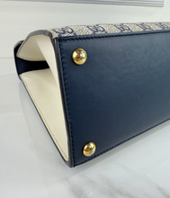 GUCCI PADLOCK TOP HANDLE GG SUPREME MEDIUM