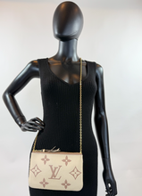 LOUIS VUITTON DOUBLE ZIP EMPREINTE GIANT CREME BOIS DE ROSE